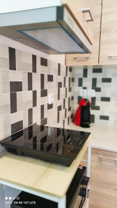 Cozy Apartment In Volos!! Ngoại thất bức ảnh